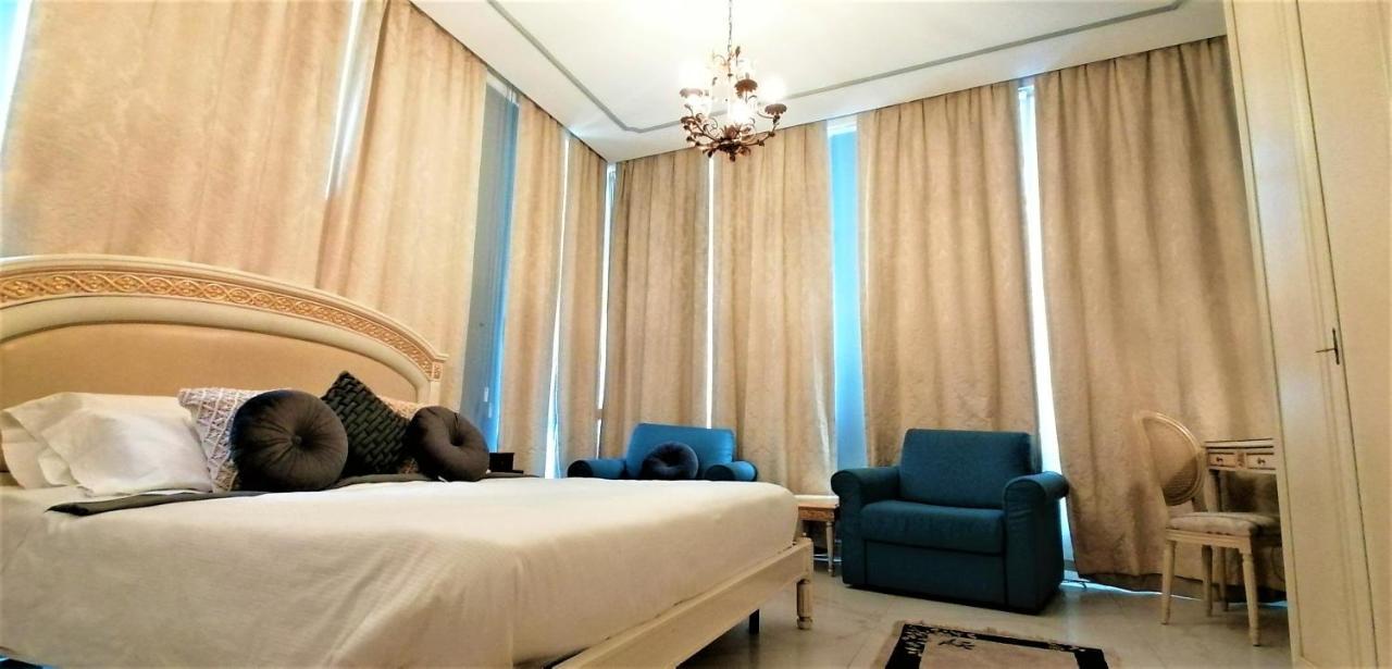 Mercanti Apts Via Passarella Milaan Buitenkant foto