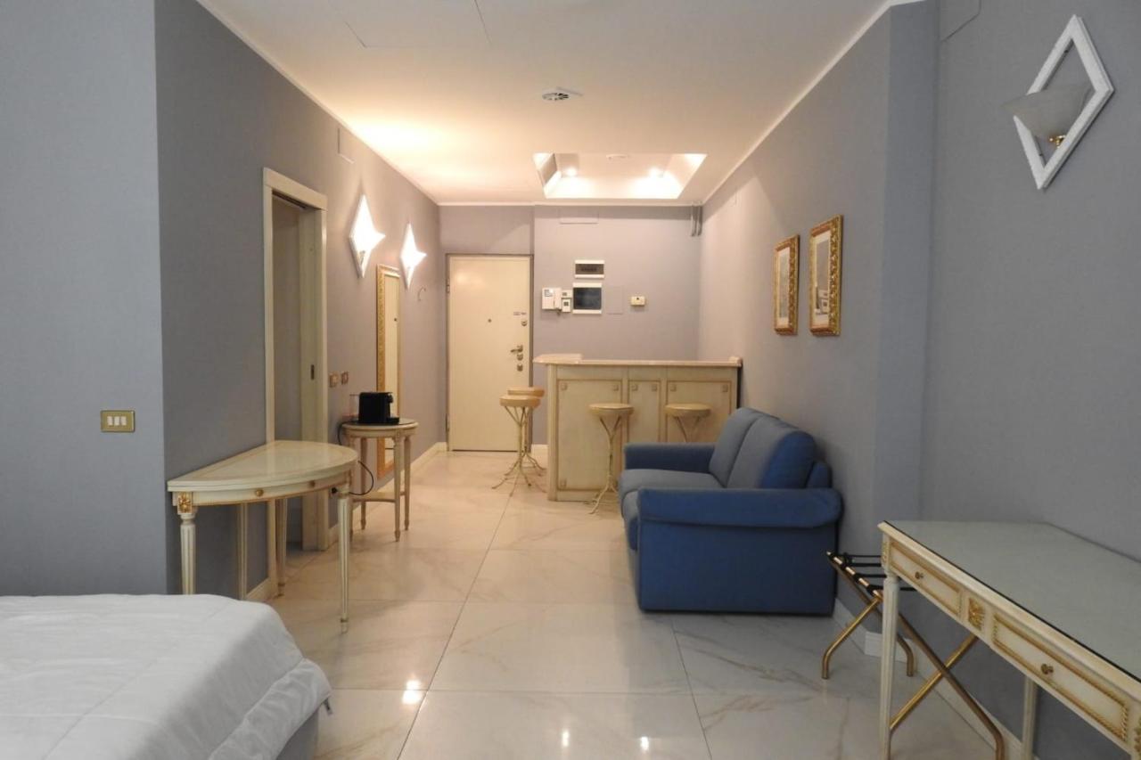Mercanti Apts Via Passarella Milaan Buitenkant foto